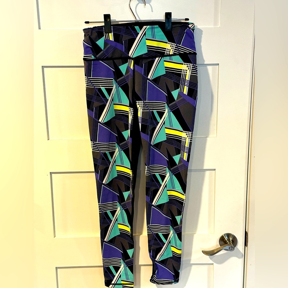 Victoria’s Secret knockout leggings
